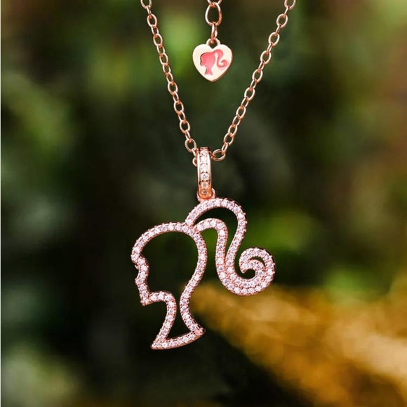 COPY - New Barbie Pendent Necklace - Picture 2 of 4